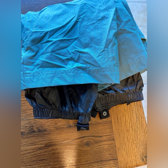 *SOLD* Nike Y2K Vintage ACG Swoosh Ski Pants Cargo
Multipocket (Size Small) EUC - Picture 7 of 11